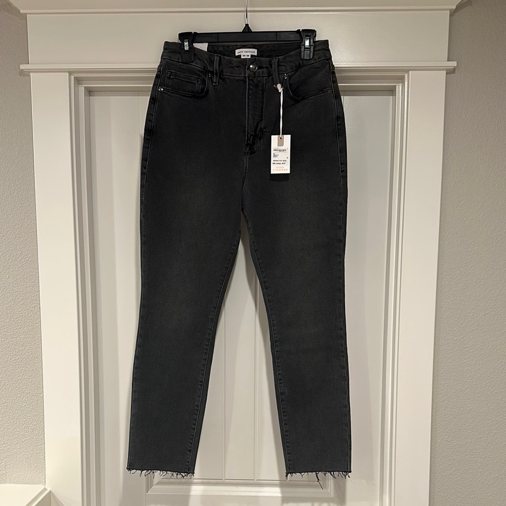 Good American Good Classic Raw Hem Slim Jeans size 00 24‎ NWT